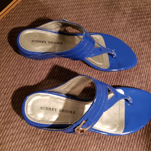 Ladies Sandals - Picture 6 of 13